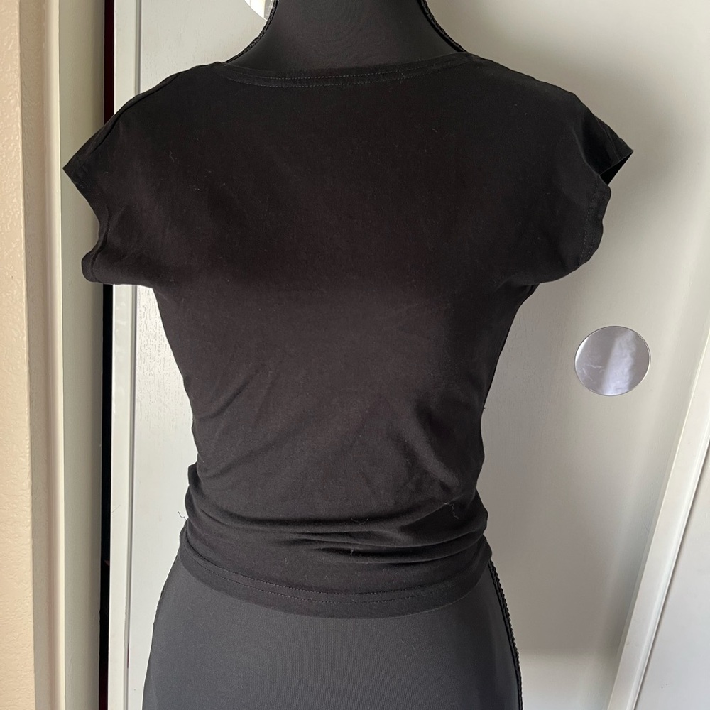 Fitted Black Short Sleeve T-Shirt